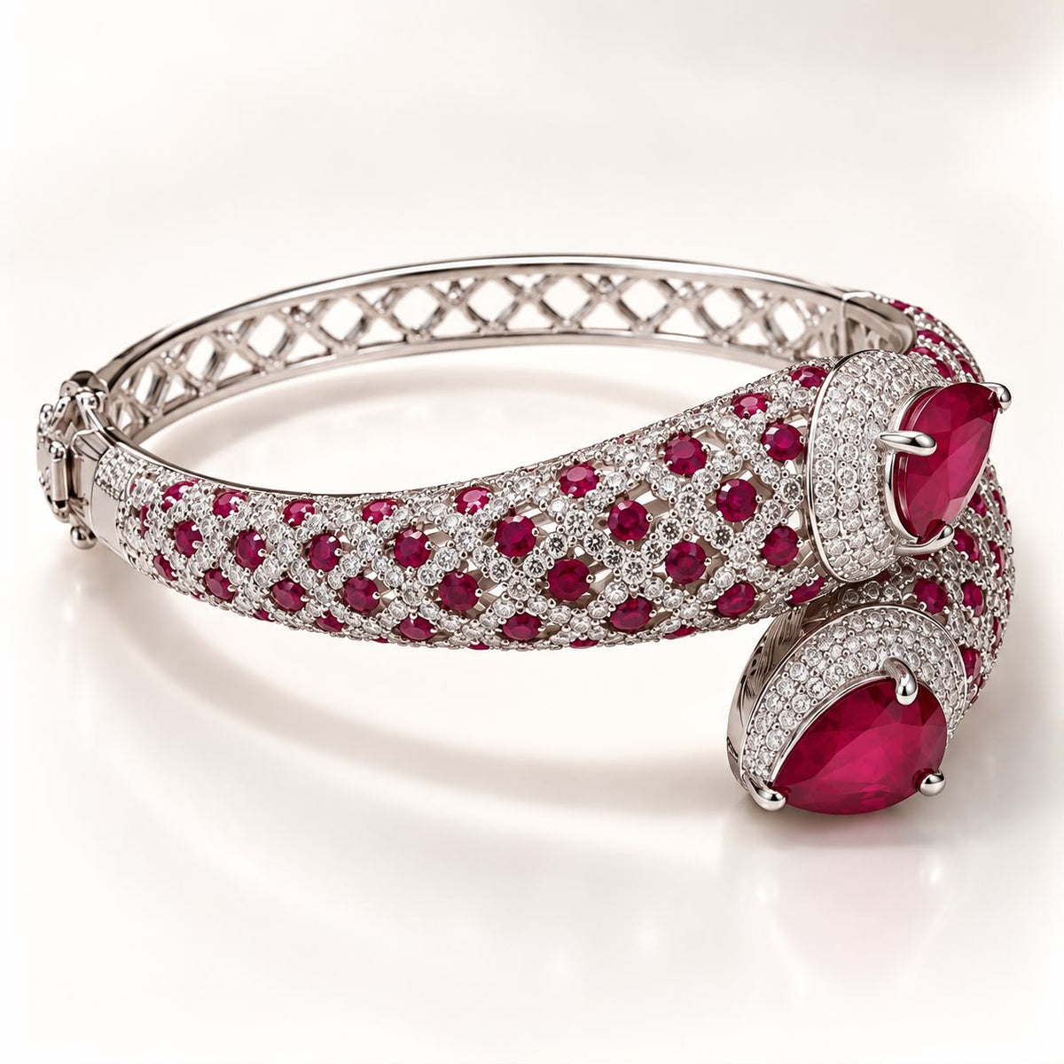Enchante Bracelet Openable Designer Bracelet