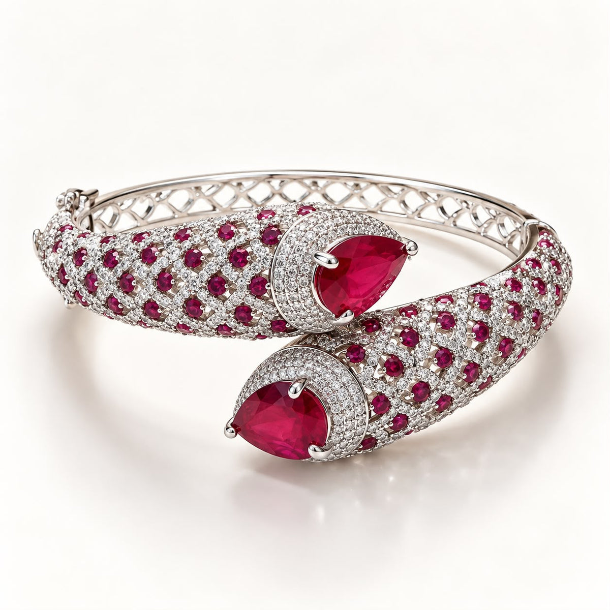 Enchante Bracelet Openable Designer Bracelet