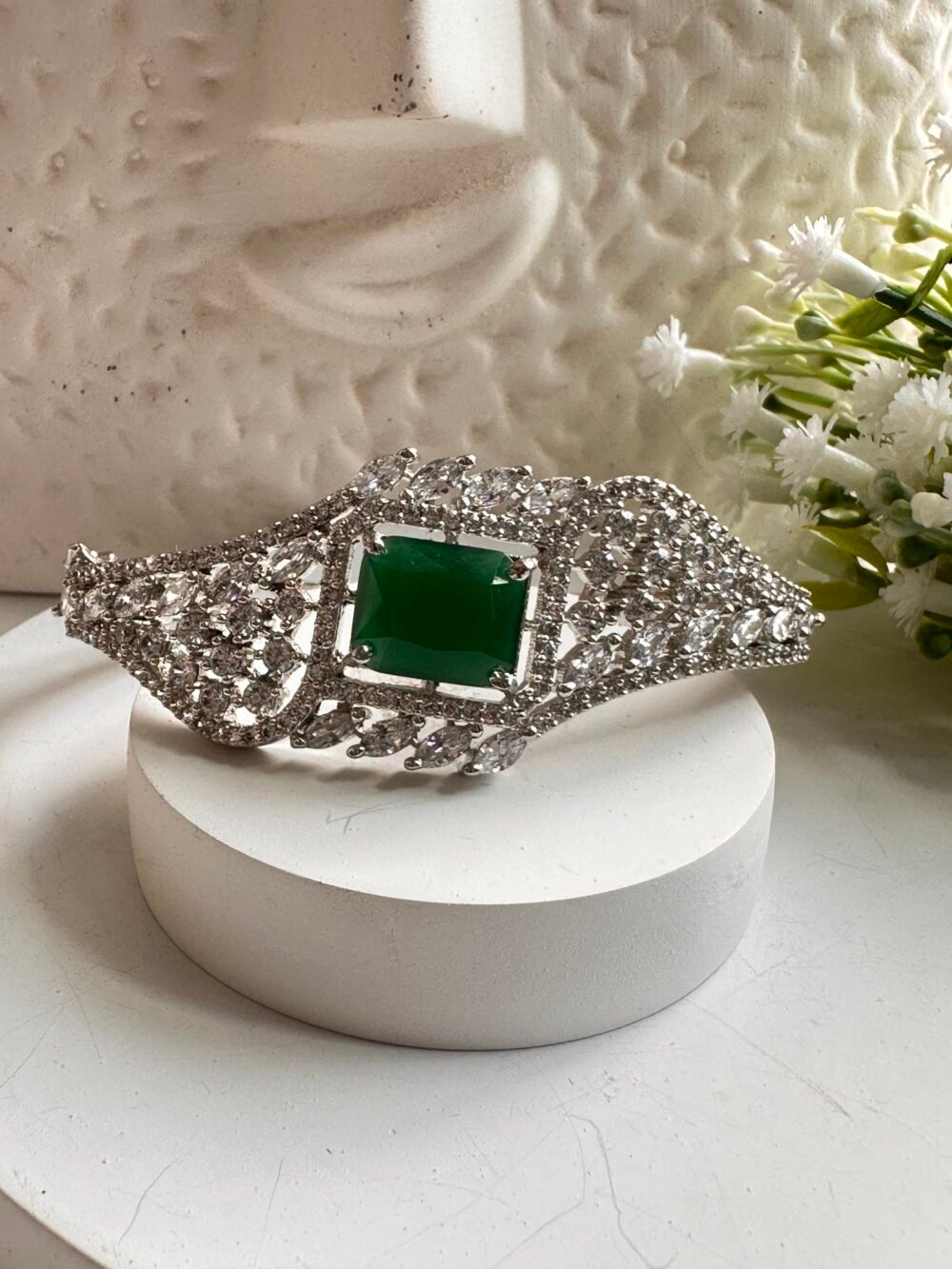 Dana Emerald Bracelet - Image 3