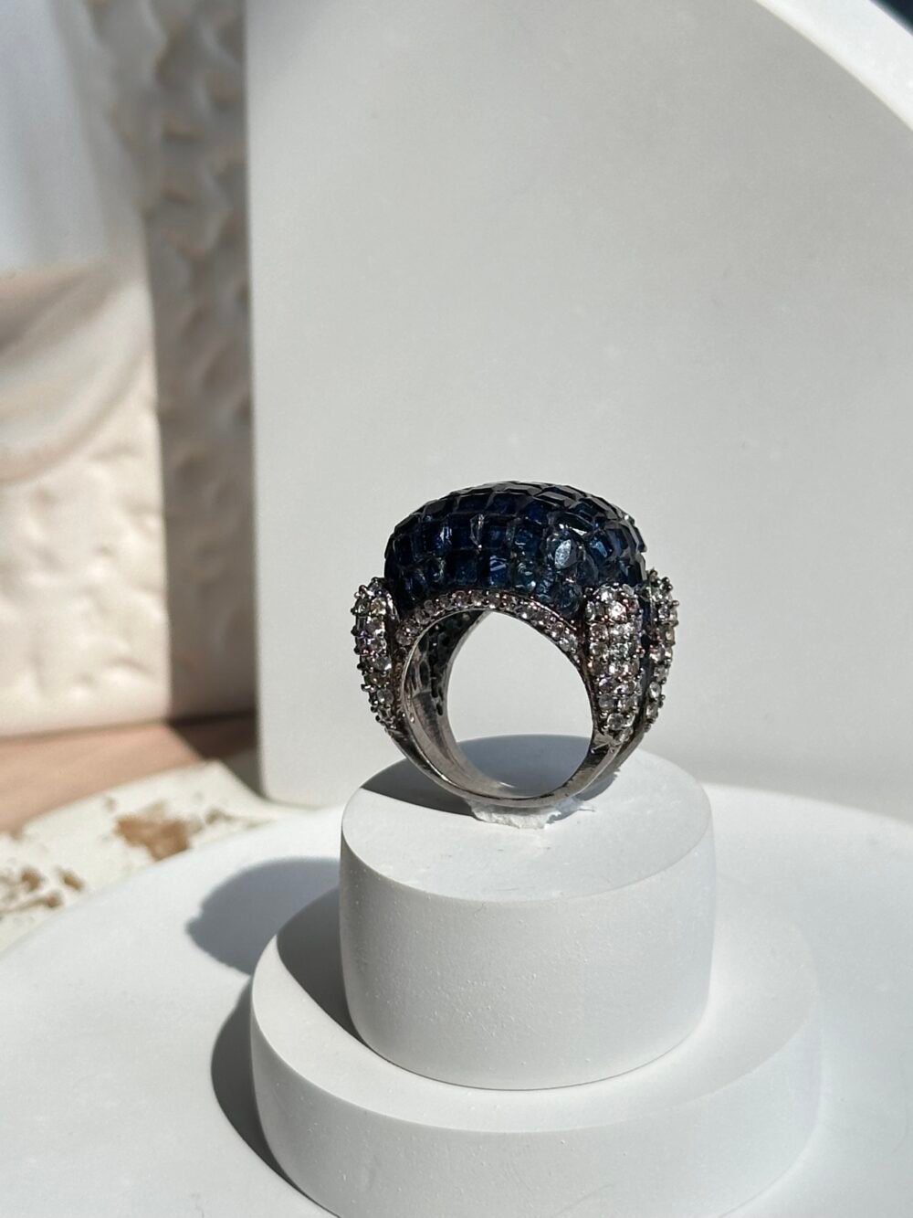 Abeeha Sapphire Ring - Image 4